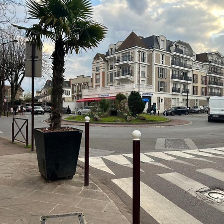 Studio Spacieux 4 Personnes Avec Terrasse Privee & Bureau - Gare A 4Min, Paris En 30Min Villiers-sur-Marne Exterior photo